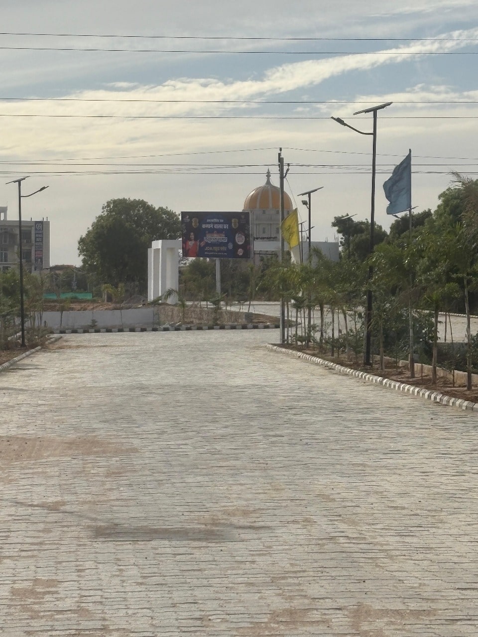 Vasundhara Nagar -garden-road