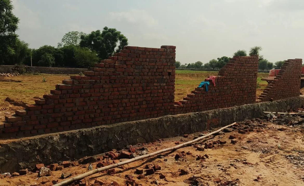 Raghav Homes-boundary-construction-design