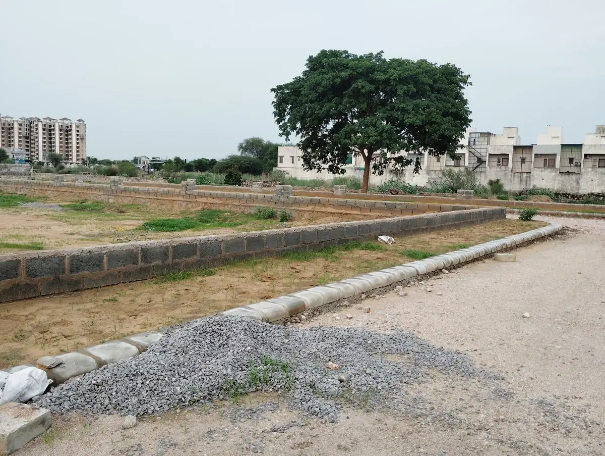 Shree Hari Vatsalya Nearby Appertments