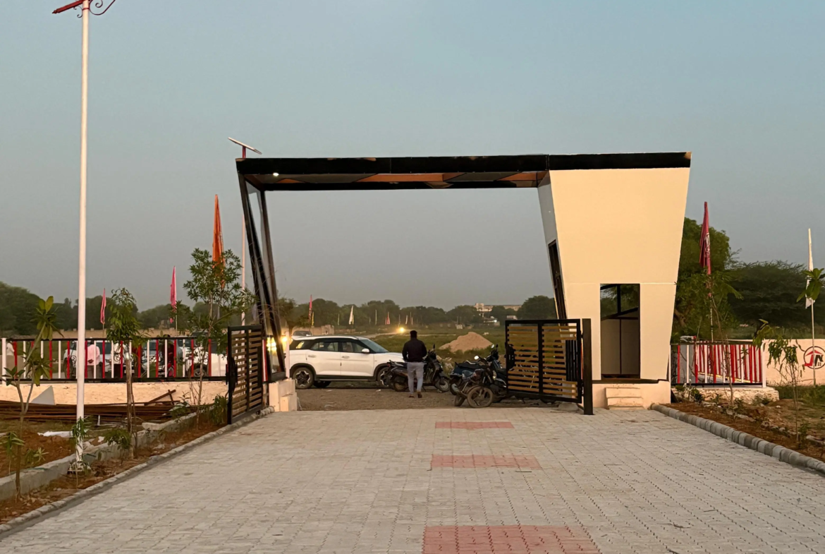 Kedia’s Parwati Meadows Entry Gate