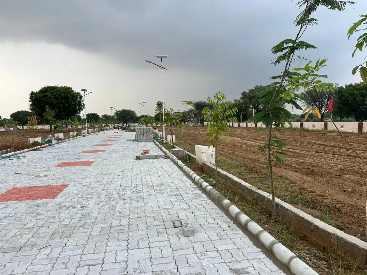 Kedia’s Parwati Meadows Road Side